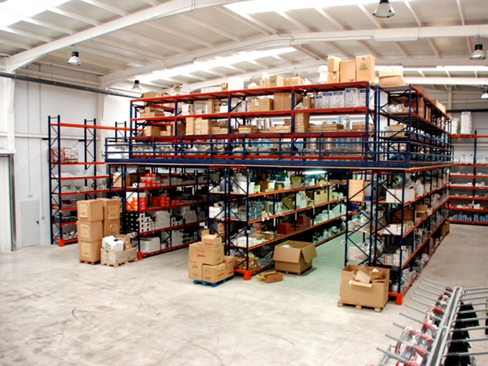 Plateforme de stockage sur rayonnage